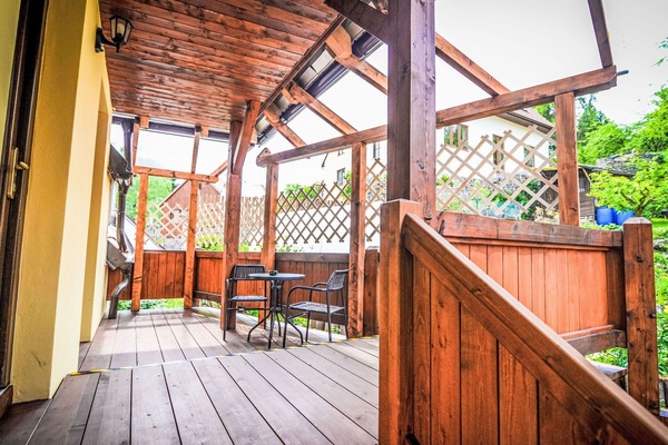 Holz, Hartholz, Holzbeize, Geländer, Deck, Veranda, Planke, Holzboden, Eco Hotel, Baluster