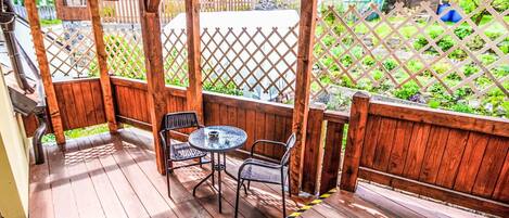 屋外ダイニングエリア