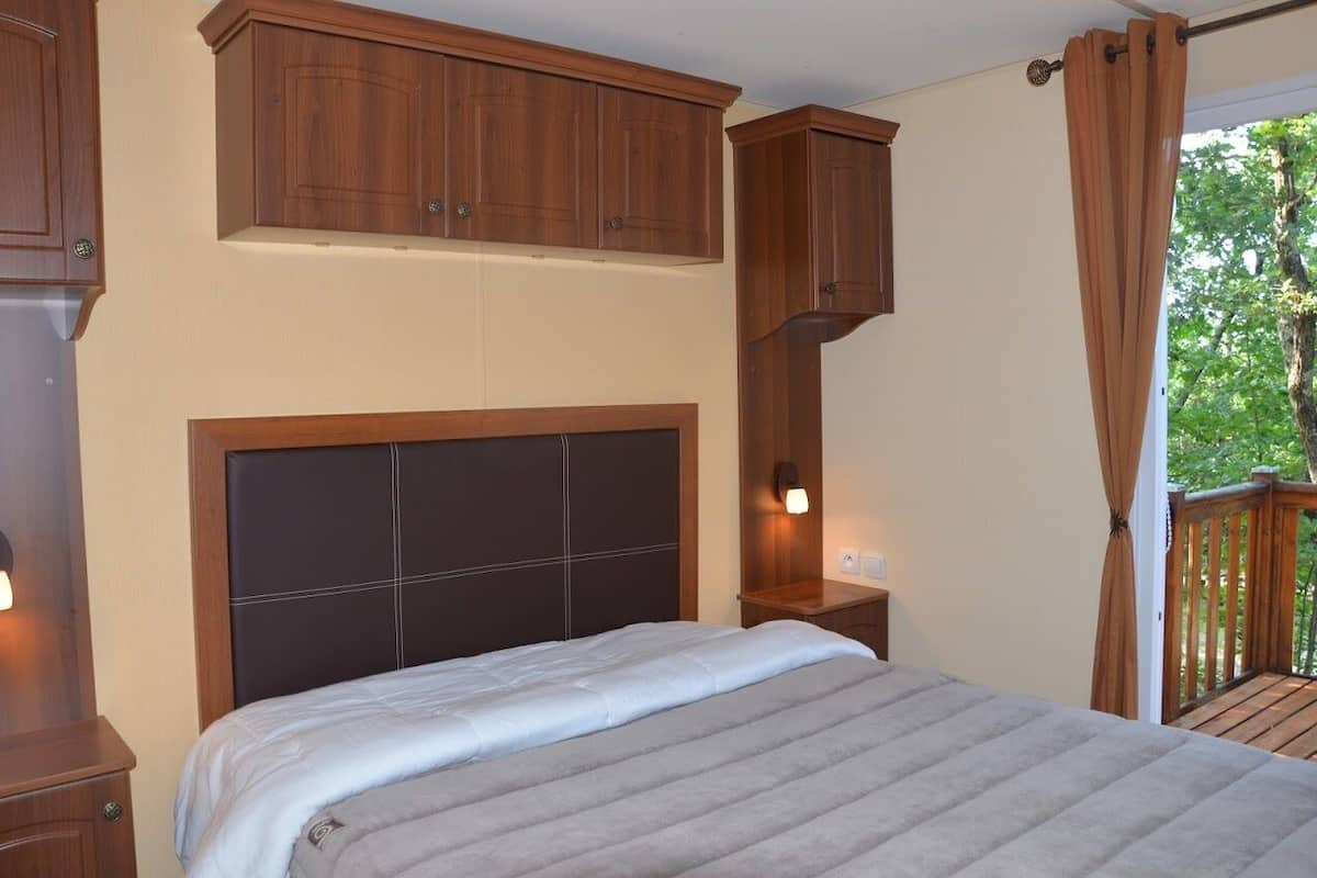 P16 : Prestige - 2ch 4pers | 3 bedrooms, individually decorated, individually furnished, free WiFi