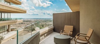 AX The Heights Residences飯店