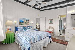 4 bedrooms, WiFi, bed sheets