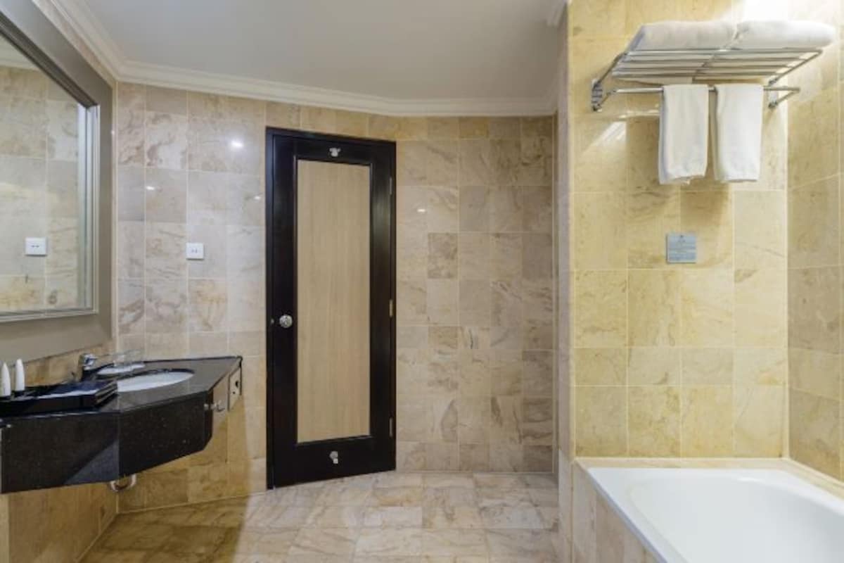 Kamar mandi | Pengering rambut, handuk, sabun, dan sampo