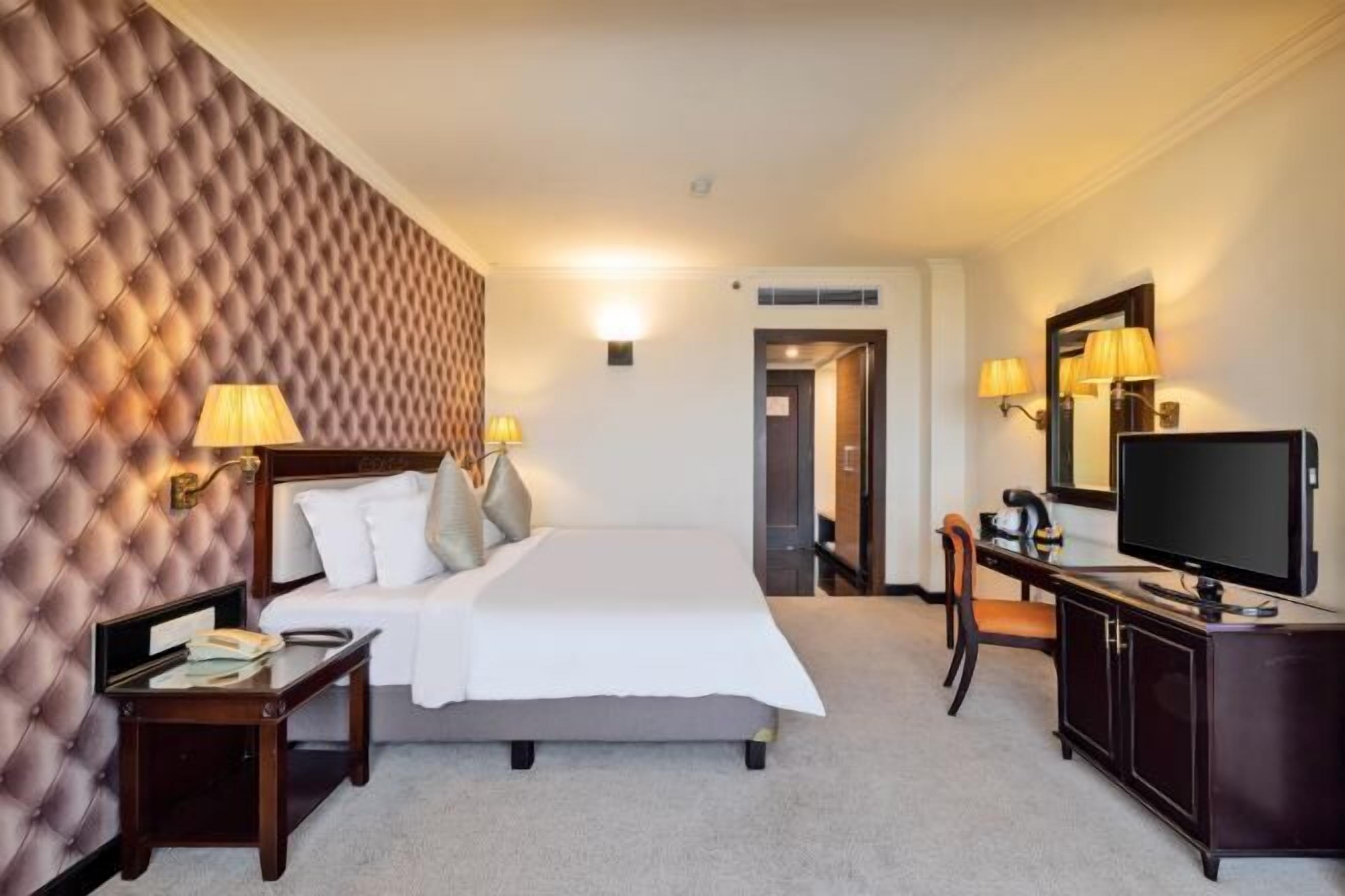 Bureau, Wi-Fi gratuit, draps fournis