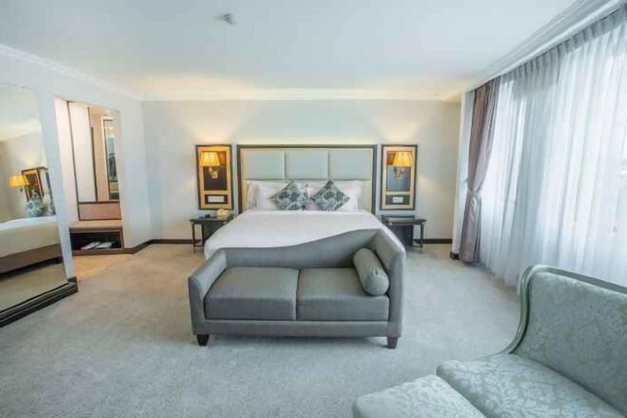 Schreibtisch, kostenloses WLAN, Bettwäsche