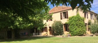 15 minutes from Marciac, beautiful Gascon house with large swimming pool