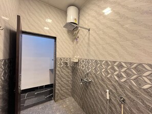 Bathroom - Natural Lake Pawna (Mawal)