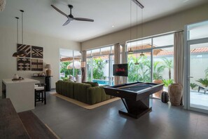 Games room - "The Jungle" - Luxurious & Tropical Concept - 3BR (Bali)