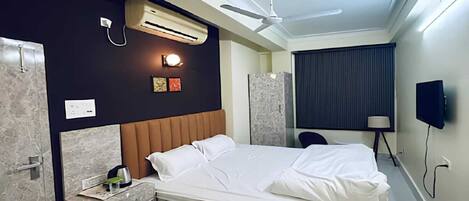 Klassieke kamer | Een bureau, een laptopwerkplek, gratis wifi