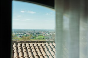 Junior Suite, Park View | Down comforters, in-room safe, desk, blackout drapes