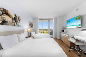 Desk, iron/ironing board, WiFi, bed sheets