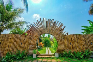 Front of property - The Lazy Cabanas (Candolim)