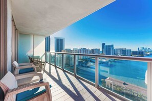 Property grounds - Waterfront Oasis - Beach Services - 18th Floor (Hallandale Beach)