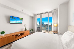 1 bedroom, iron/ironing board, travel cot, WiFi - Waterfront Oasis - Beach Services - 18th Floor (Hallandale Beach)