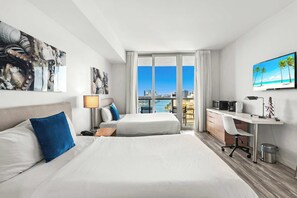 Desk, iron/ironing board, WiFi, bed sheets