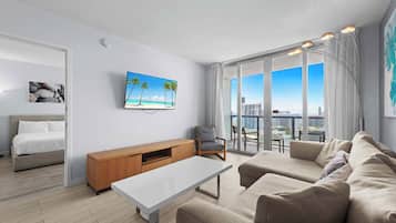 Televisión, oficina