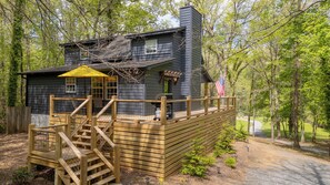 Exterior - Creekside Cabin, Fire pit Escape, Cozy Hot Tub (Epworth)