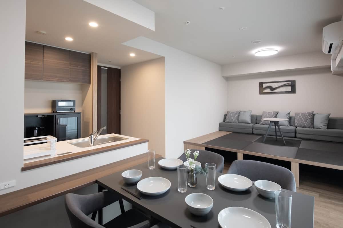 Apartment with 2 Beds (Maximum 9 people) - 2nd-5th Floor Itype | 3 bedrooms, desk, free WiFi, bed sheets