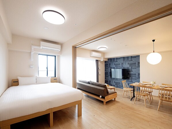 Skrivbord, gratis wi-fi och sÀngklÀder