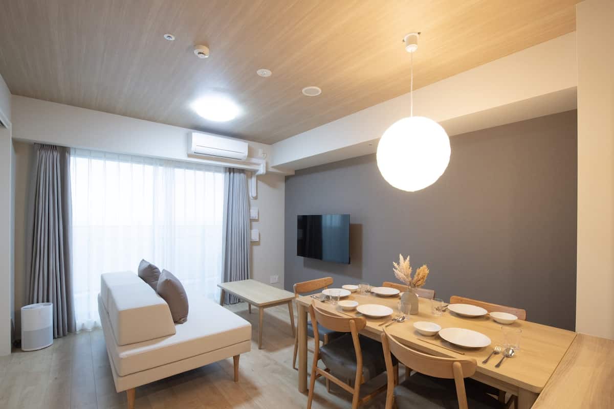 Apartment with 2 Beds (Maximum 5 people) - 10th-13th Floor Dtype | Dining room