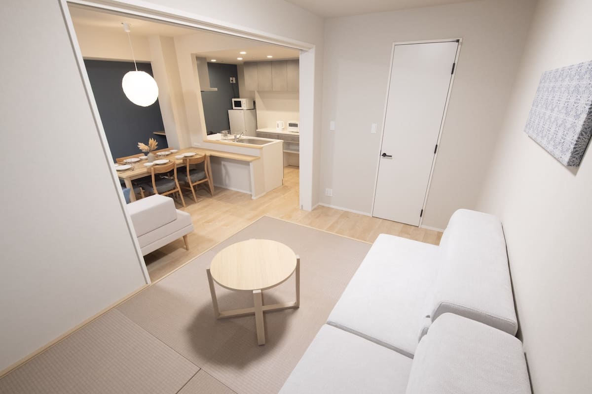 Apartment with 2 Beds (Maximum 4 people) - 10th-13th Floor Etype | 3 bedrooms, desk, free WiFi, bed sheets