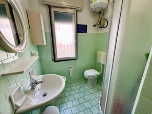 Shower - CASA DELLE ROSE (Bibione)