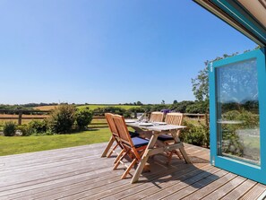 Cottage | Outdoor dining