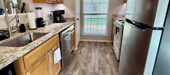 Covered JM Ranch - 3BR/2BA - Family Friendly