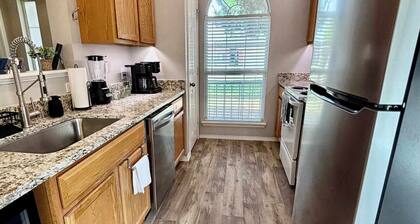 Covered JM Ranch - 3BR/2BA - Family Friendly