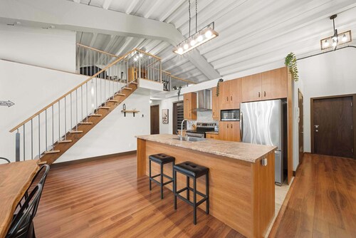 Détente au bord du fleuve | Condo with Spa