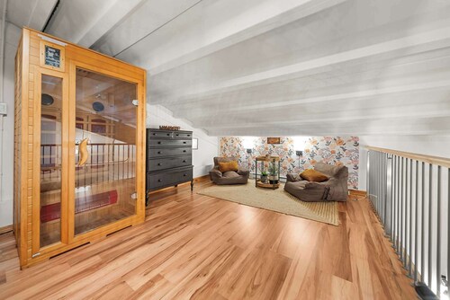 Detente au bord du fleuve | Condo with Spa