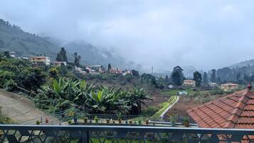 Fer et planche Ă repasser, Wi-Fi gratuit, draps fournis