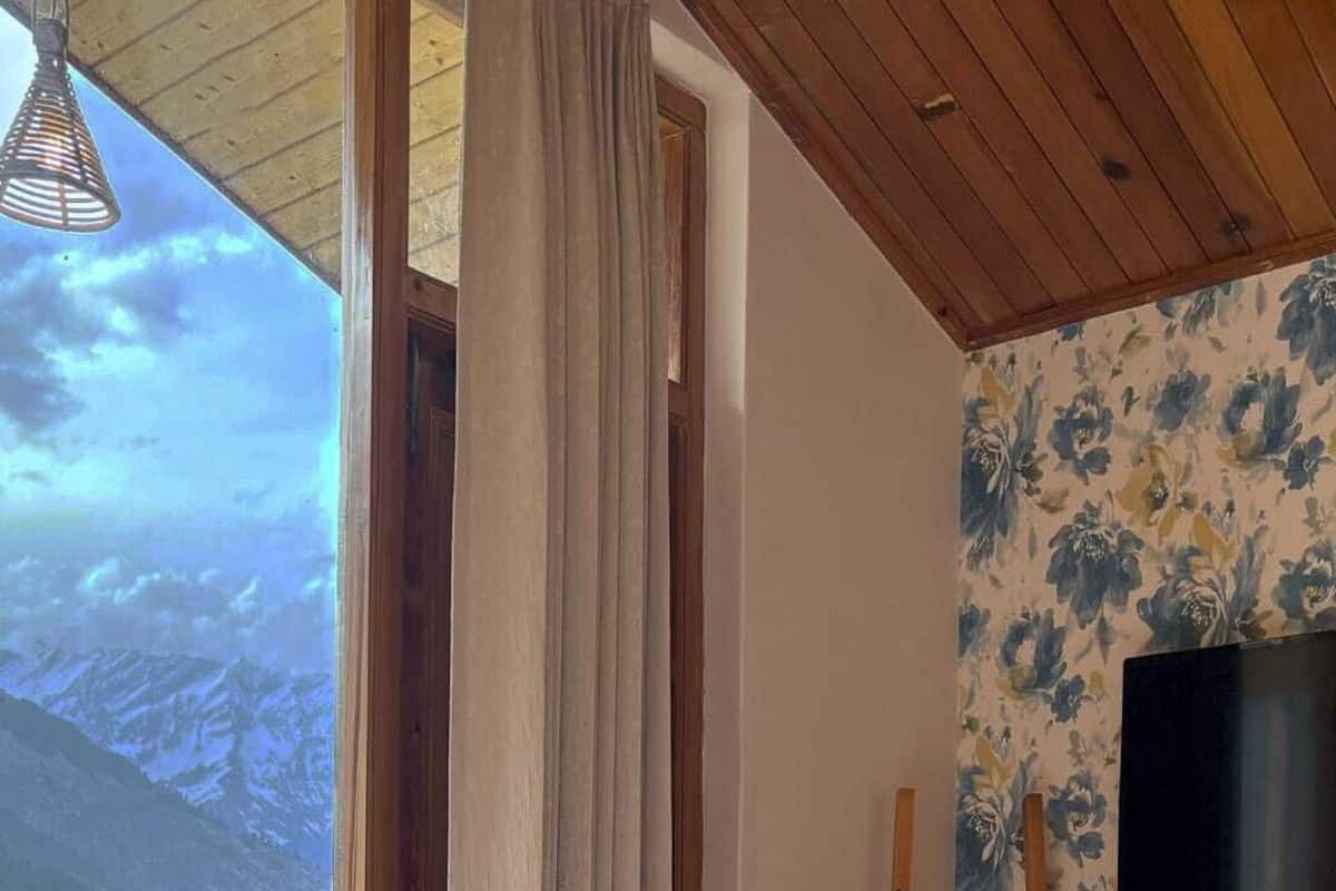 Super Deluxe room | Free WiFi