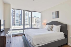 1 chambre, bureau, fer et planche à repasser, Wi-Fi