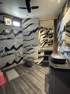Bathroom - Sky Star Hotel (Amritsar)