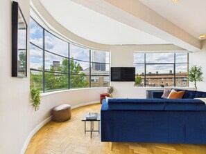 Classic Apartment, 2 Bedrooms, City View | City view - Be London - The Old Street Residences (London)