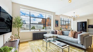 Design maisonnette, 2 slaapkamers, uitzicht op stad | 2 slaapkamers, individueel gedecoreerd, individueel gemeubileerd