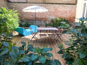 屋外ダイニングエリア