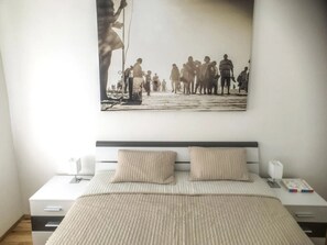 2 chambres, bureau, fer et planche à repasser, Wi-Fi gratuit