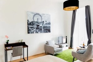 1 bedroom, desk, iron/ironing board, free WiFi