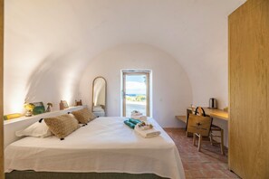 4 chambres, fer et planche à repasser, Wi-Fi, draps fournis