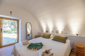 4 dormitorios, tabla de planchar con plancha, wifi y ropa de cama