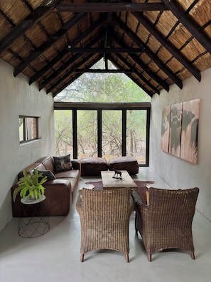 Luxury House, Park View | Living area - Singwe Private Safari lodge (Marloth Park)