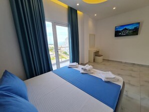 Bureau, chambres insonorisées, Wi-Fi gratuit, draps fournis