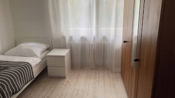 4 Schlafzimmer, BĂŒgeleisen/BĂŒgelbrett, WLAN, BettwĂ€sche