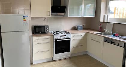 Haus Schwarzenmoor - vacation home/mechanic's accommodation centrally located in Herford
