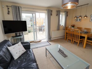 Living area - Sea Shore (Seahouses)