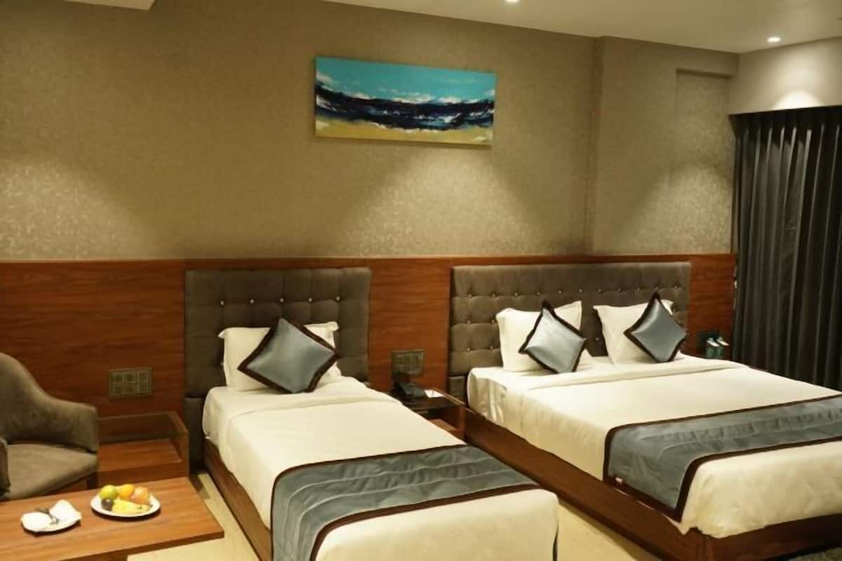 In-room safe, desk, laptop workspace, iron/ironing board