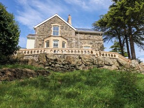 Front of property - Fir Grove (Menai Bridge)