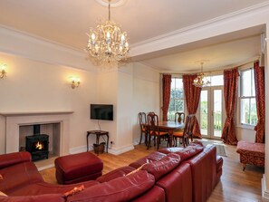 Living area - Fir Grove (Menai Bridge)