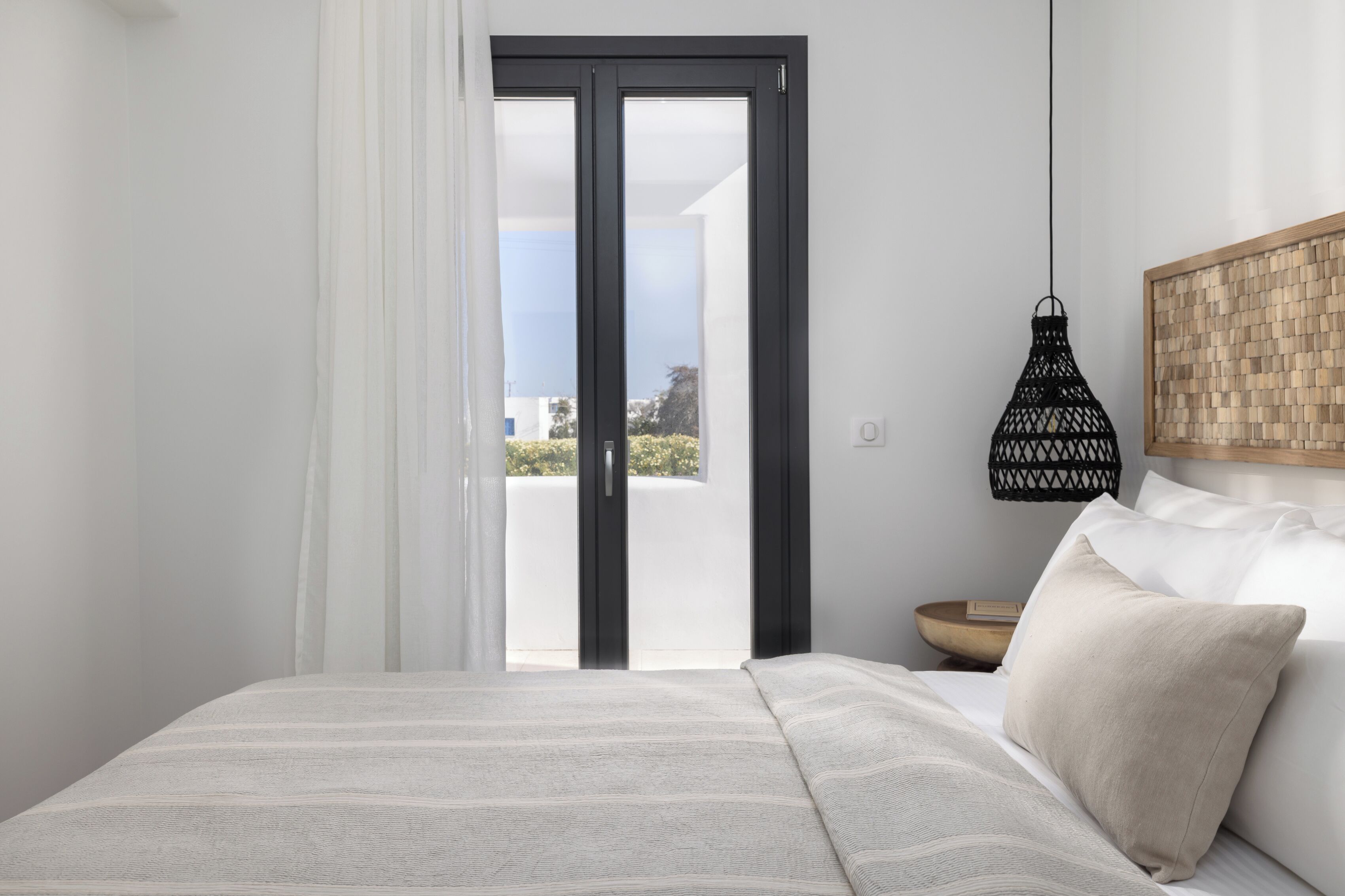 Signature-Suite, eigener Pool | Zimmersafe, Verdunkelungsvorhänge, schallisolierte Zimmer